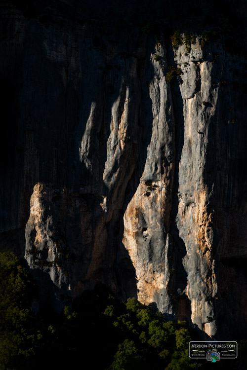 photo des falaises de l'escales dans le canyon du Verdon